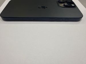 Б/в Мобільний телефон Apple iphone 16 pro max 256gb 01-200890177