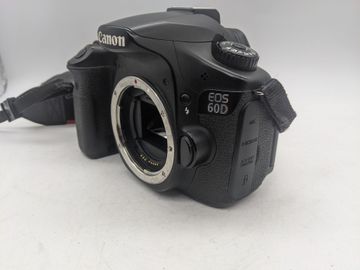 Б/в Фотоапарат Canon eos 60d body 01-200858243