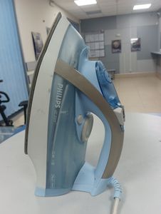 Б/в Праска Philips gc 3320 01-200914264