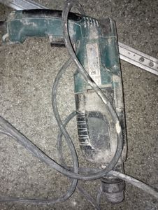 Б/у Перфоратор Makita hr2450 01-200918184