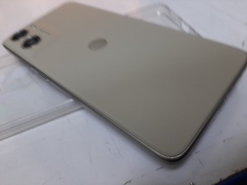 Б/в Мобільний телефон Motorola moto g06 power 4/256gb 01-200928290