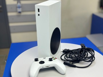 Б/в Ігрова приставка Microsoft xbox series s 512gb 01-200931216