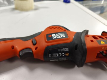 Б/в Акумуляторна шабельна пила Black&Decker gkc108 01-200998900