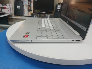 Б/в Ноутбук Hp 15/ryzen 3 5300u ddr4/8gb ddr4/ssd 256 gb/*інтегрована 01-200962156