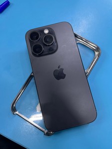 Б/в Мобільний телефон Apple iphone 15 pro 256gb 01-201024022