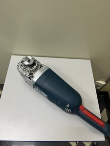 Б/у Угловая шлифмашина Bosch gws 2200 01-201101402