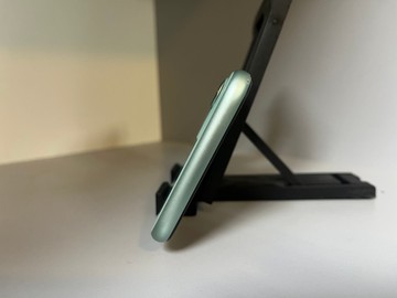 Б/в Мобільний телефон Apple iphone 11 64gb 01-201110351