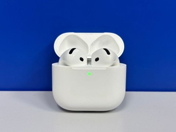 Б/в Навушники Apple airpods 4 with active noise cancellation 01-201123720