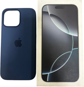 Б/в Мобільний телефон Apple iphone 16 pro max 256gb 01-201112287