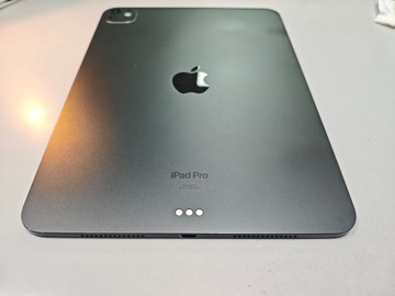 Б/в Планшет Apple ipad pro 11 2024 wi-fi 512gb 01-201137336