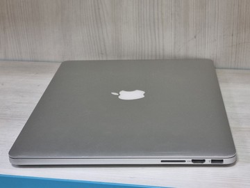 Б/в Ноутбук Apple macbook pro a1398 15,4" core i7 2.2ghz/ram 16gb/ssd256gb/intel iris pro 01-201155561