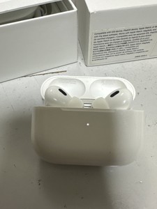 Б/в Навушники Apple airpods pro 2nd generation magsafe 01-201170233