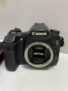 01-200377762: Canon eos 70d body