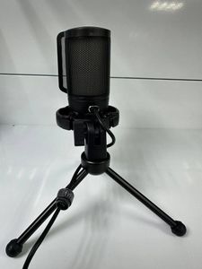 01-200503939: Fifine a6v