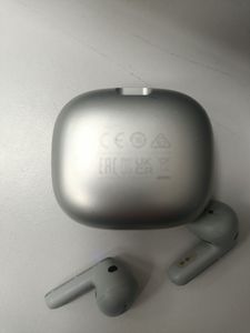 01-200744413: Jbl live flex