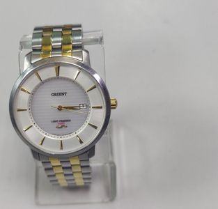 01-200747446: Orient light-powered 4000