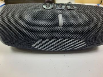 01-200784151: Jbl charge 5