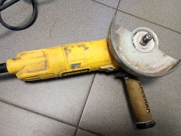 Б/в Кутова шліфмашина Dewalt dwe4157 01-200803843
