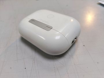 Б/в Навушники Apple airpods pro 2nd generation with magsafe charging case usb-c 01-200795938