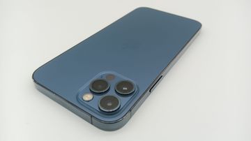 Б/в Мобільний телефон Apple iphone 12 pro 256gb 01-200804744