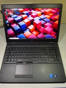 Б/в Ноутбук Dell 15/core i5 5200u ddr3/8gb ddr3/ssd 240 gb/*інтегрована 01-200809782