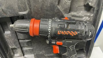 Б/у Шуруповерт Dnipro-M cd-182q 1акб зп 01-200814779