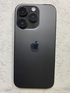 Б/в Мобільний телефон Apple iphone 14 pro 256gb 01-200815447