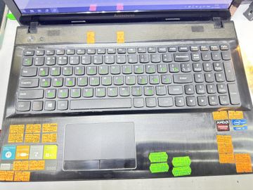 Б/в Ноутбук Lenovo 15/core i3 2348m ddr3/6gb ddr3/hdd *відсутній/ssd 240 gb/radeon r5 m230 01-200817136