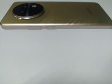 Б/в Мобільний телефон Realme 13+ 8/256gb victory 01-200603932