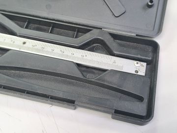 Б/у Штангенциркуль Без Виробнка без моделі 01-200824564