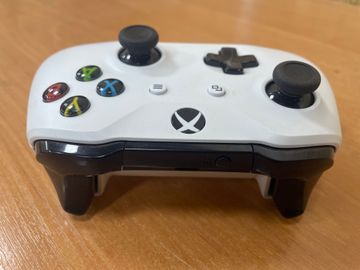 Б/в Ігрова приставка Microsoft xbox one s 1tb 01-200534215