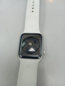 Б/в Смарт-годинник Apple se 44mm a2352 01-200840138