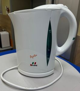 Б/в Електрочайник Deloni dh-111cl 01-200851792