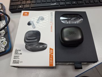 Б/у Наушники Jbl live flex 01-200856286