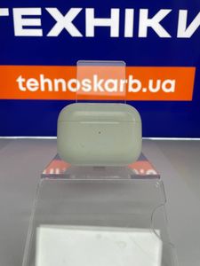 Б/в Навушники Apple airpods pro 2nd generation with magsafe charging case usb-c 01-200835608