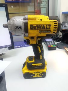 Б/у Гайковерт Dewalt dcf900n 01-200854508