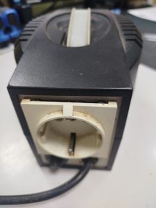 Б/у Стабилизатор напряжения Luxeon avr-500d 01-200882893