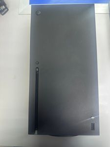 Б/в Ігрова приставка Microsoft xbox series x 1tb 01-200882171