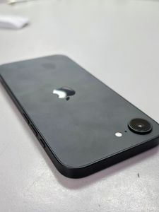 Б/у Мобильный телефон Apple iphone 16e 128gb 01-200883466
