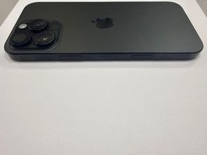 Б/в Мобільний телефон Apple iphone 16 pro max 256gb 01-200890177