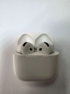 Б/в Навушники Apple airpods 4 01-200901492