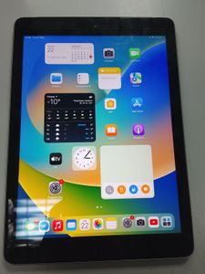 Б/в Планшет Apple ipad 9.7 5gen wi-fi 32gb 01-200899424