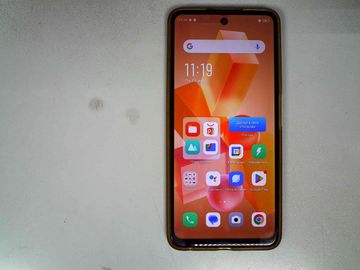 Б/в Мобільний телефон Infinix hot 40i 8/256gb 01-200903838