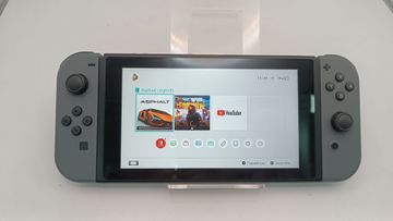 Б/у Игровая приставка Nintendo switch 01-200859657