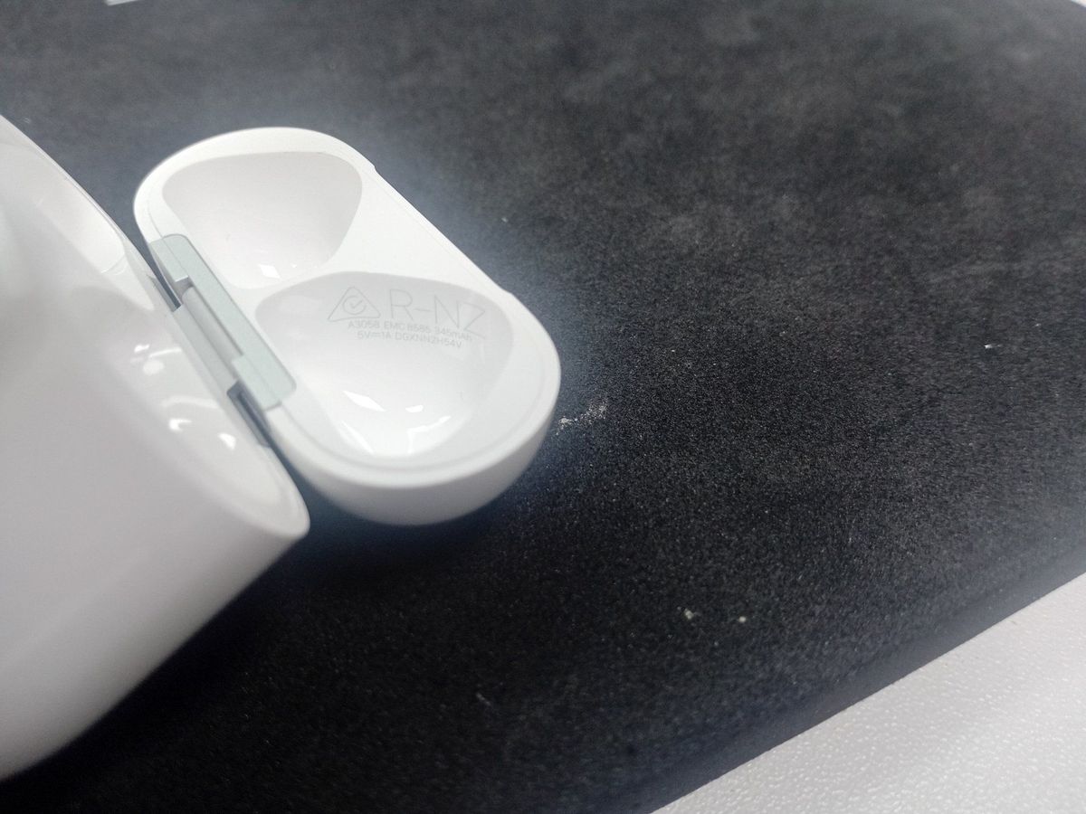 airpods 4