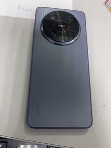 Б/у Мобільний телефон Zte nubia v70 max 6/128gb 01-200911463