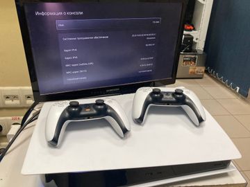 Б/у Игровая приставка Sony playstation 5 digital edition 825gb / 2 джойстика 01-200912395