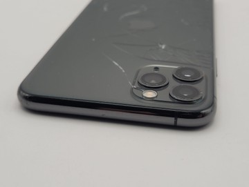 Б/в Мобільний телефон Apple iphone 11 pro max 256gb 01-200931138