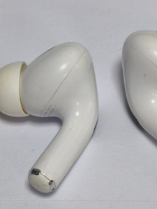 Б/в Навушники Apple airpods pro 2nd generation magsafe 01-200998834