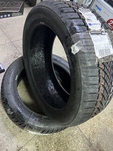 Б/в Автомобільні шини Bridgestone bridgestone blizzak lm005 235/50 r20 01-201007122